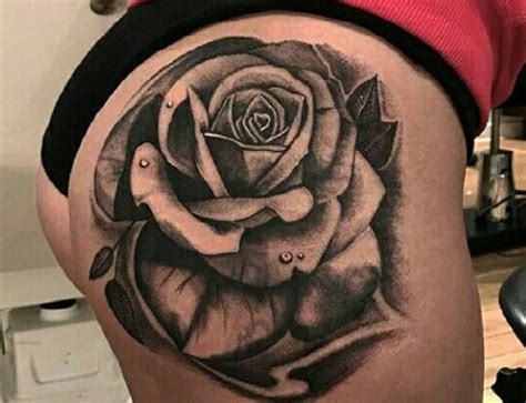 tatuajes para nalgas|Tatuajes femeninos en la nalga